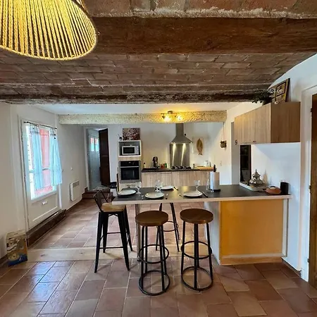 La Casa Terracotta Apartment *
